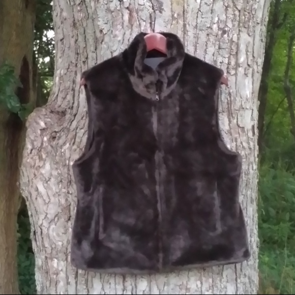 UNK Jackets & Blazers - Plush Faux Beaver Mink Vest